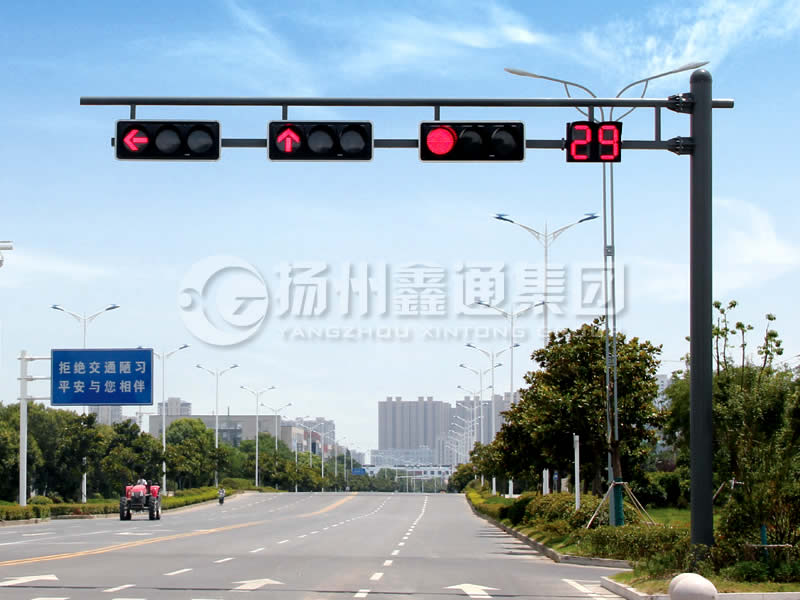 XHDG-002，F型懸臂信號燈桿